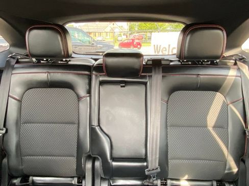 Used 2025 Ford Escape ST-Line w/ Tech Pack #1 AWD/4WD image 29