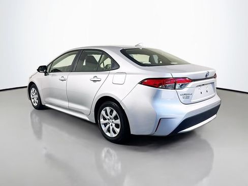 Certified 2021 Toyota Corolla LE FWD image 6