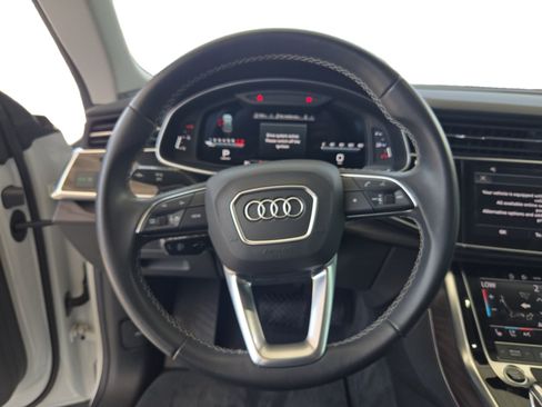 Used 2022 Audi Q8 Premium Plus AWD/4WD image 13