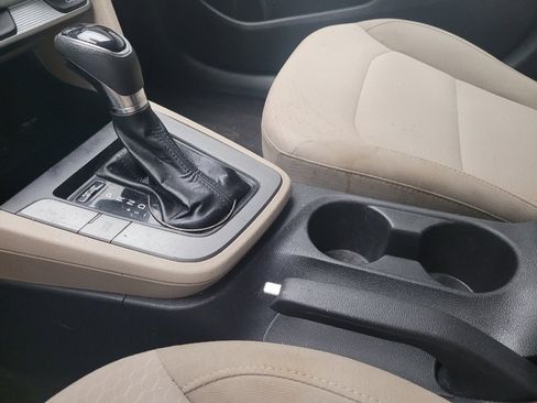 Used 2019 Hyundai Elantra SEL FWD image 26