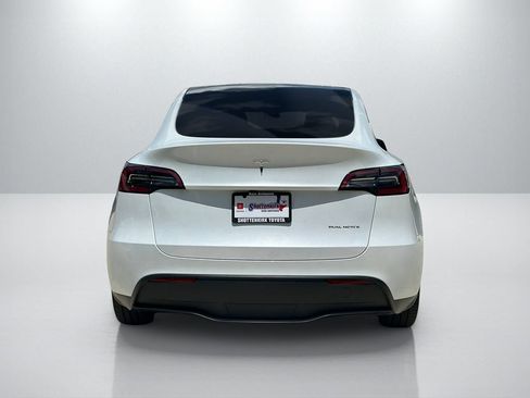 Used 2024 Tesla Model Y Long Range AWD/4WD image 6