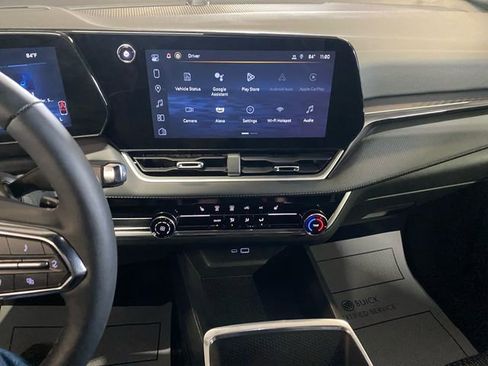 Certified 2025 Chevrolet Equinox LT w/ Safety and Technology Package image 18