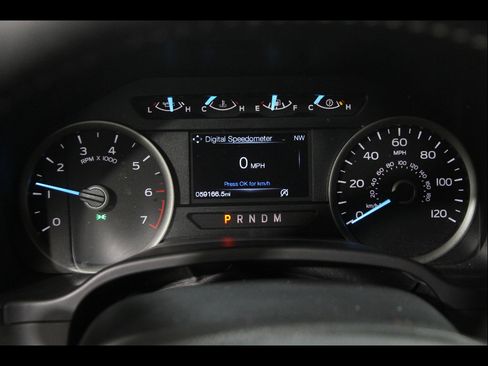 Used 2019 Ford F150 XLT w/ Equipment Group 302A Luxury AWD/4WD image 9