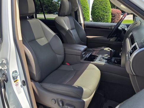 Used 2019 Lexus GX 460 Premium AWD/4WD image 17