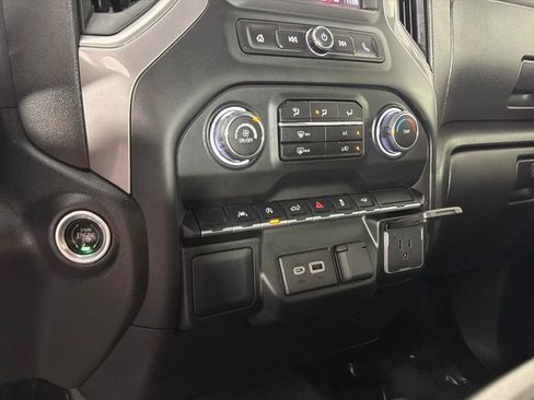Used 2022 Chevrolet Silverado 1500 Custom RWD image 22