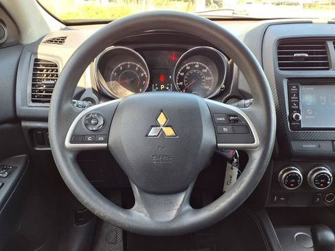 Used 2021 Mitsubishi Outlander Sport ES FWD image 26