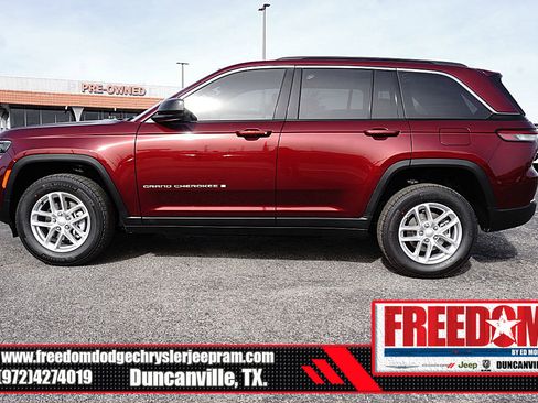New 2026 Jeep Grand Cherokee Laredo RWD image 2