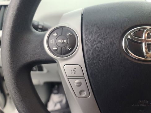 Used 2012 Toyota Prius V Five image 24