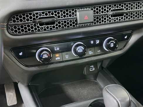 Used 2025 Honda HR-V Sport image 22