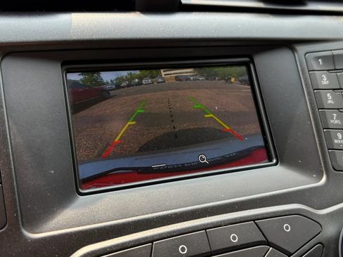 Used 2017 Ford Fusion SE w/ Equipment Group 601A FWD image 19