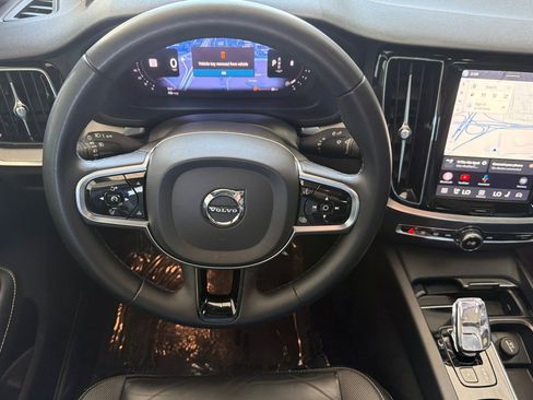 Used 2024 Volvo S60 B5 Plus FWD image 14