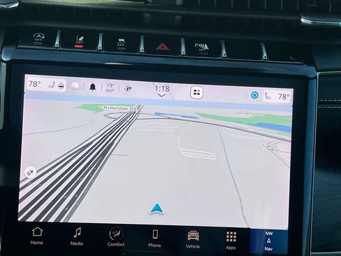 Used 2024 Jeep Grand Cherokee Limited w/ Luxury Tech Group II image 24