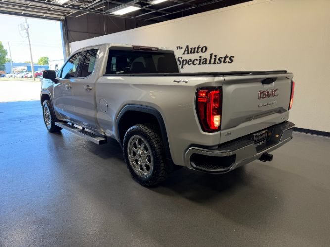 Used 2019 GMC Sierra 1500 SLE w/ SLE Value Package AWD/4WD image 2