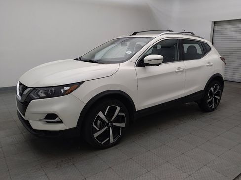 Used 2021 Nissan Rogue Sport SL AWD/4WD image 2