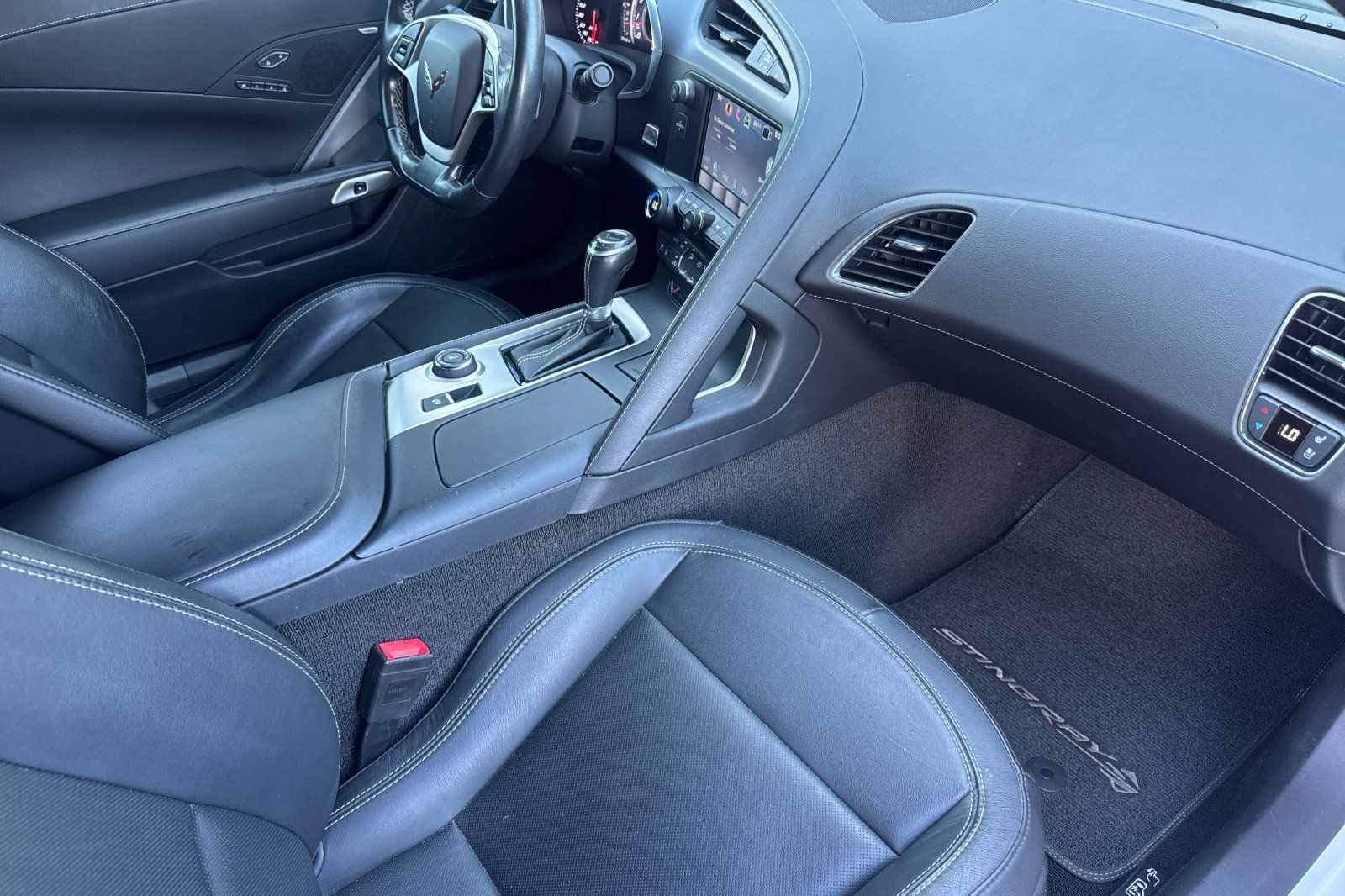 Used 2017 Chevrolet Corvette Stingray Coupe RWD image 17