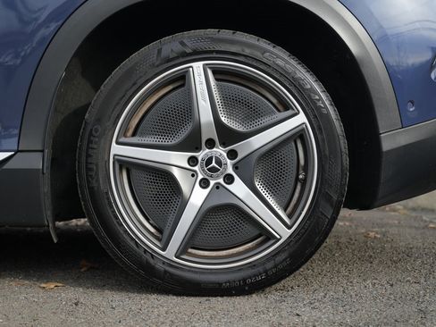 Used 2023 Mercedes-Benz EQE 500 4MATIC SUV image 14