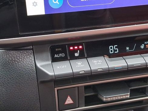 Used 2025 Toyota Camry XSE image 30