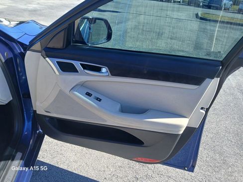 Used 2016 Hyundai Genesis 3.8 w/ Option Group 04 image 17