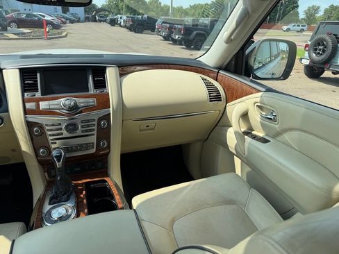Used 2018 INFINITI QX80 2WD w/ Driver Assistance Package image 15