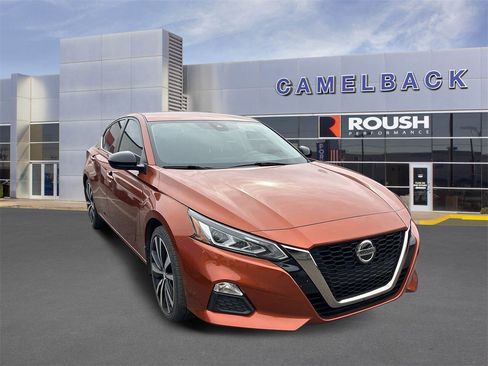 Used 2022 Nissan Altima 2.5 SR image 3