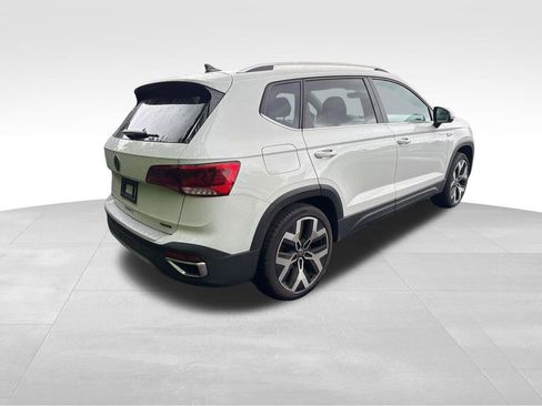 Used 2023 Volkswagen Taos SEL AWD/4WD image 4