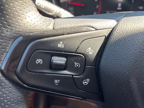 Used 2022 Chevrolet TrailBlazer RS w/ Convenience Package FWD image 22