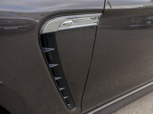 Used 2012 Porsche Panamera Turbo image 23