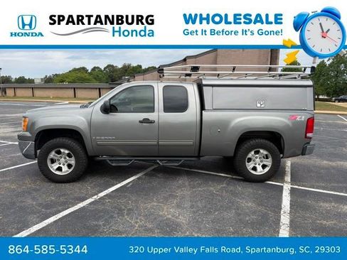 Used 2009 GMC Sierra 1500 SLE w/ Power Pack Plus AWD/4WD image 2