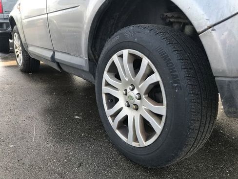 Used 2008 Land Rover LR2 SE image 13