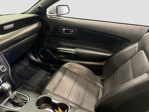 Used 2022 Ford Mustang Premium image 27