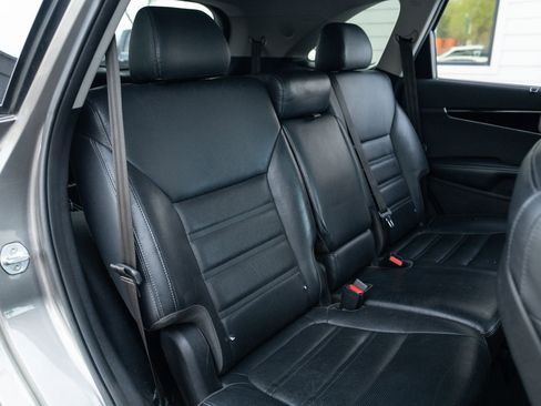 Used 2017 Kia Sorento SX FWD image 17