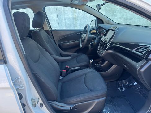 Used 2020 Chevrolet Spark LT image 19