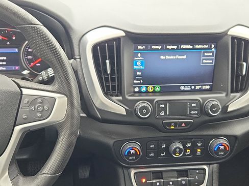 Used 2022 GMC Terrain SLE w/ Driver Convenience Package image 16