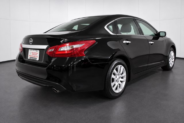 Used 2018 Nissan Altima 2.5 S FWD image 4
