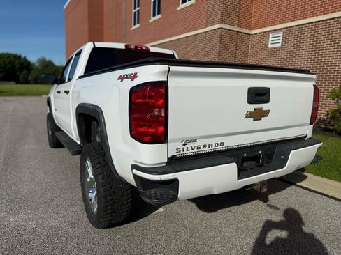 Used 2016 Chevrolet Silverado 1500 Custom w/ Custom Convenience Package AWD/4WD image 11