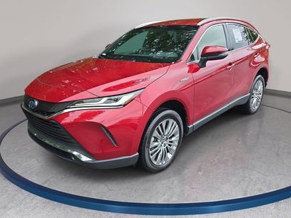 Used 2021 Toyota Venza XLE w/ Softex Package