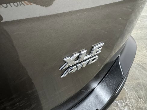 Used 2014 Toyota RAV4 XLE image 19