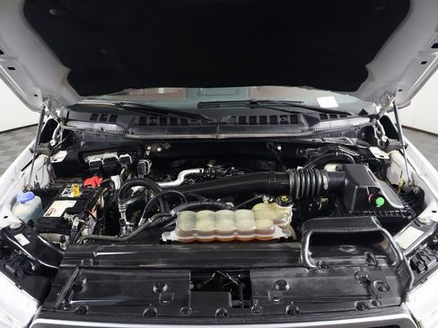 Used 2018 Ford F150 Platinum w/ Equipment Group 701A Luxury image 15