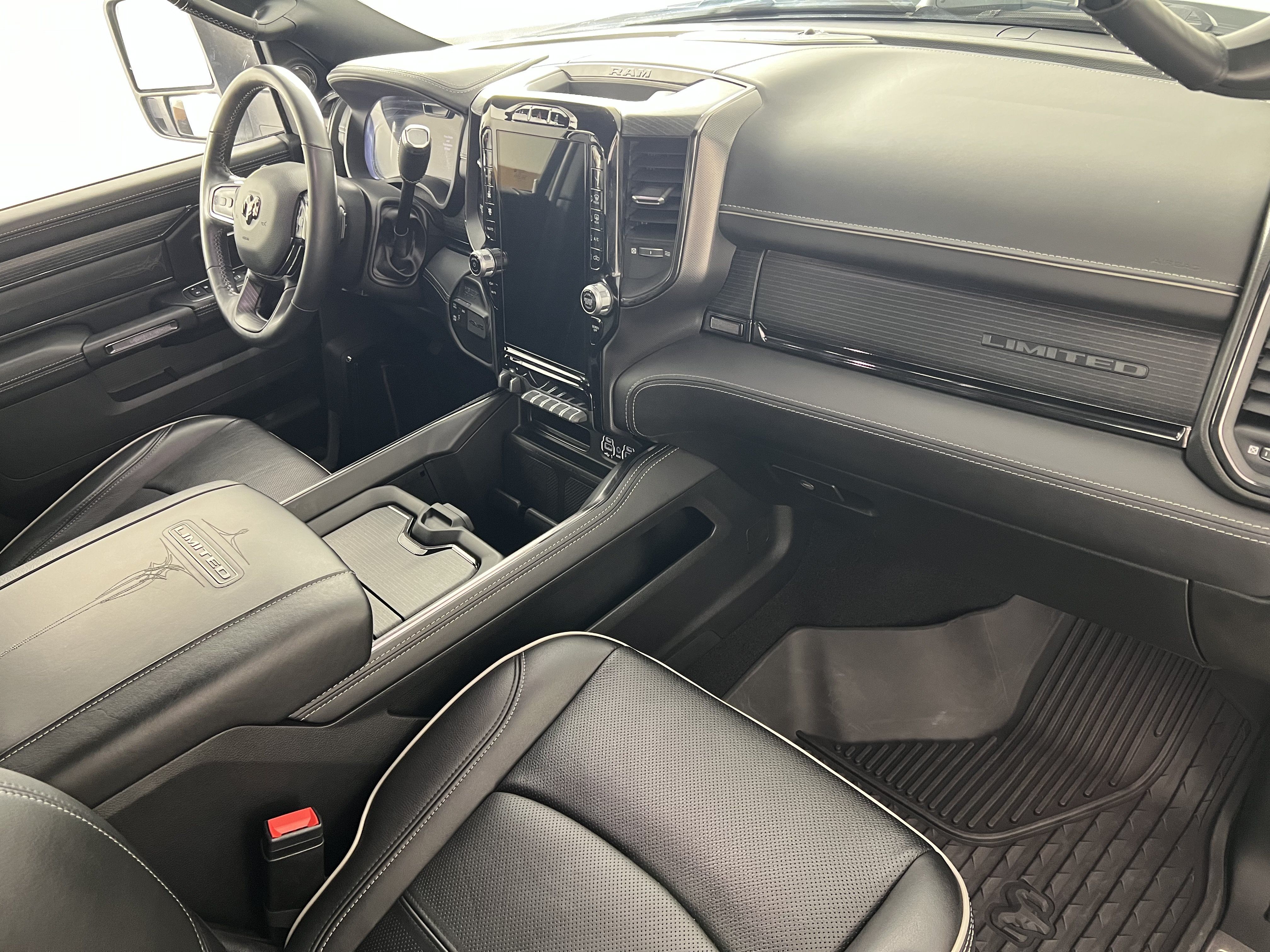 Used 2023 RAM 3500 Limited AWD/4WD image 25