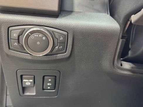 Used 2020 Ford F150 XLT w/ Equipment Group 302A Luxury RWD image 28