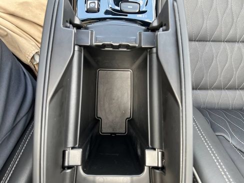 Used 2023 Buick Envision Avenir FWD image 25