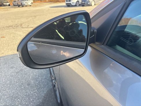 Used 2024 Kia Forte GT-Line image 13