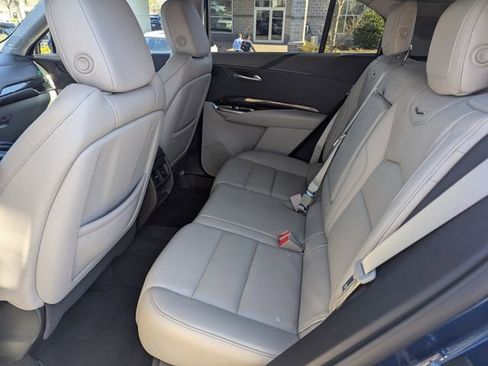 Used 2019 Cadillac XT4 Premium Luxury image 13