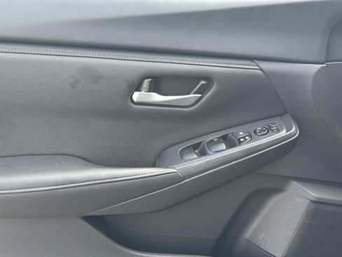 Certified 2024 Nissan Sentra SV image 17