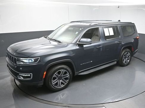 Used 2022 Jeep Wagoneer Series III w/ Flexible Seating Group image 44