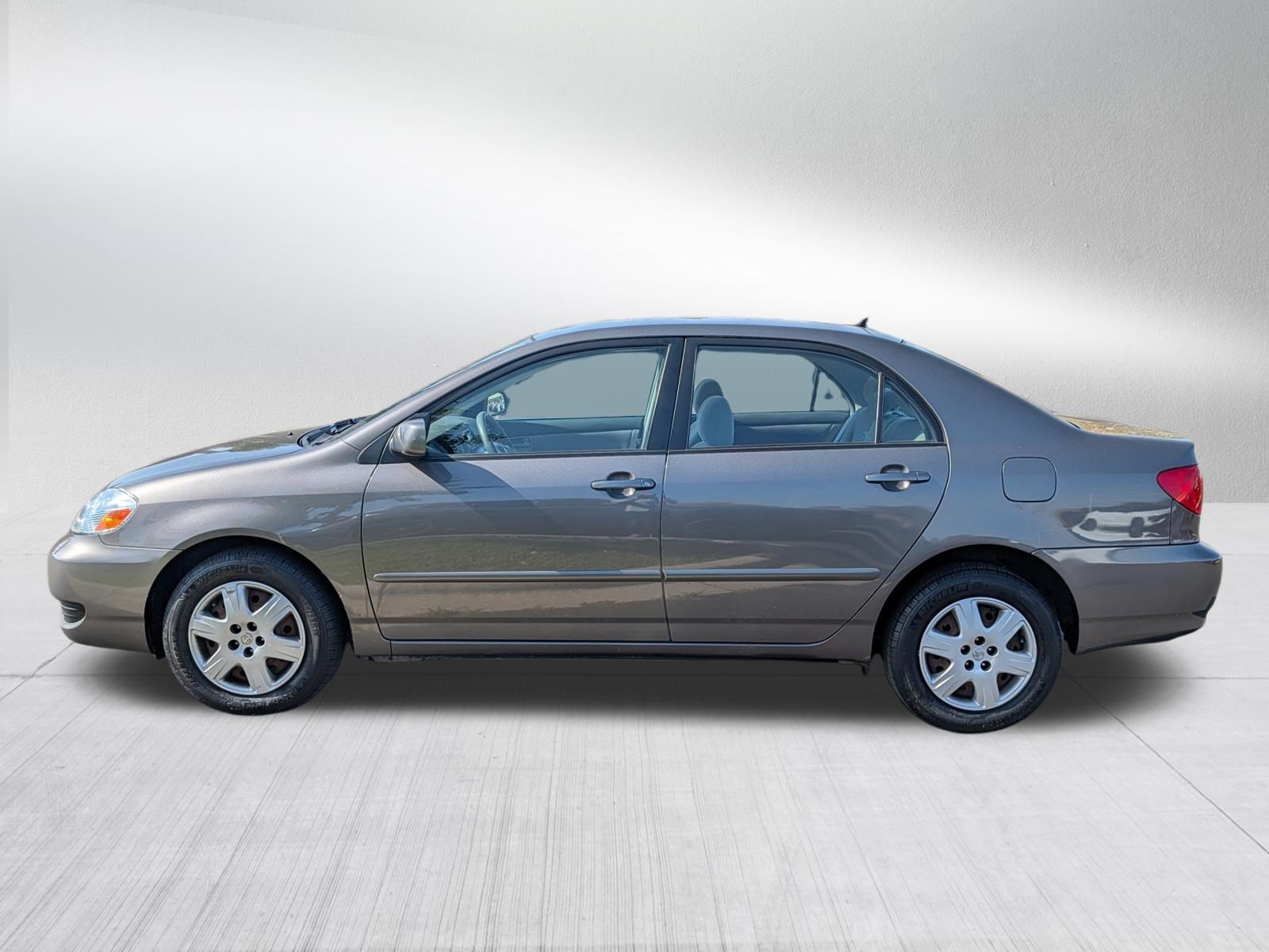 Used 2008 Toyota Corolla LE w/ Audio Value Pkg FWD image 4