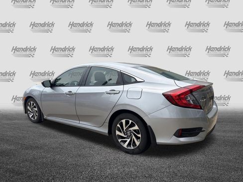 Used 2016 Honda Civic EX image 8