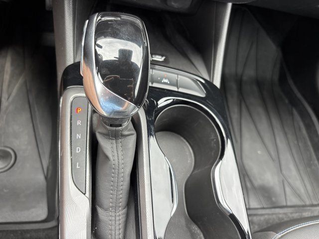 Used 2024 Buick Envista Sport Touring w/ Convenience I Package FWD image 39