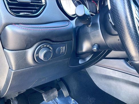 Used 2024 Dodge Durango GT image 27