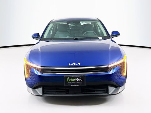 Used 2025 Kia K4 LXS image 2